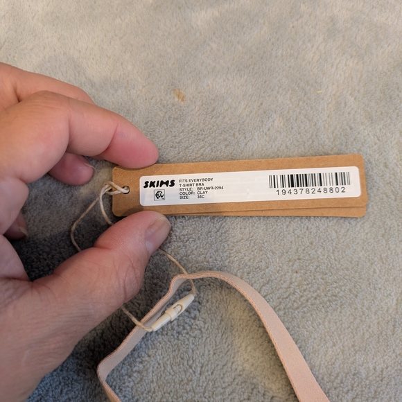 Seamless T-Shirt Bra Skims - Picture 4 of 4